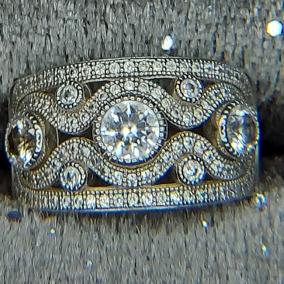 QVC C.Z.ring - Picture 2 of 5
